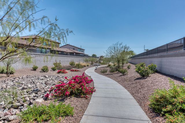 8410 W Palmaire Avenue, Glendale, AZ 85305