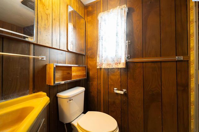 868 N 62nd Avenue, West Richland, WA 99353