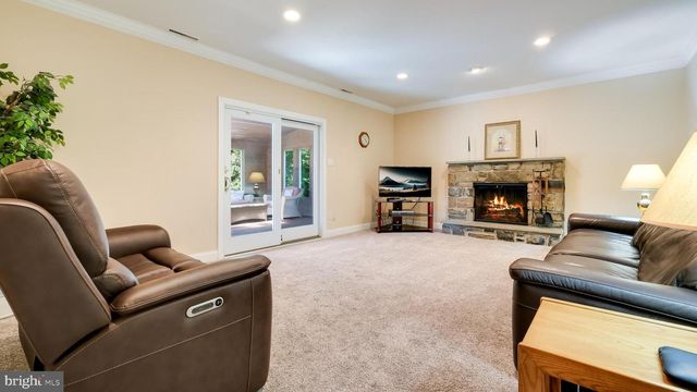 1182 SOMERS RD, Huntingdon Valley, PA 19006