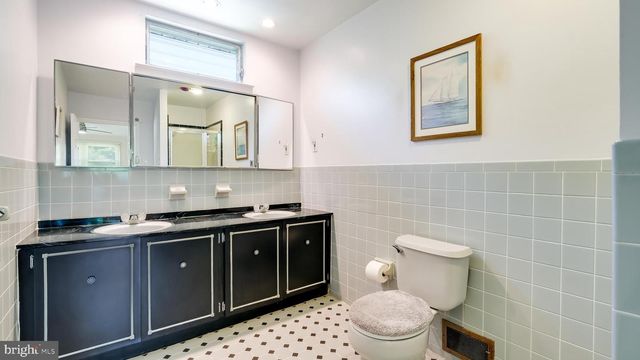 1182 SOMERS RD, Huntingdon Valley, PA 19006