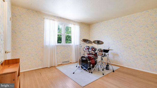 1182 SOMERS RD, Huntingdon Valley, PA 19006