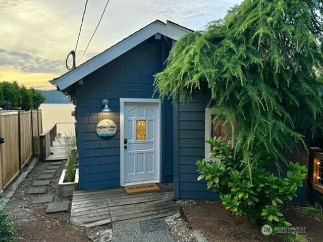 14101 & 14103 E State Route 106, Belfair, WA 98528