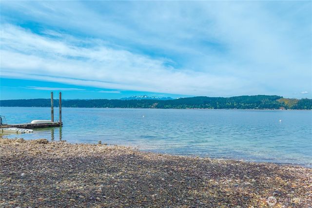 14101 & 14103 E State Route 106, Belfair, WA 98528
