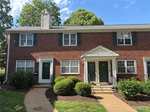 1457 Bobolink Place, St Louis, MO 63144