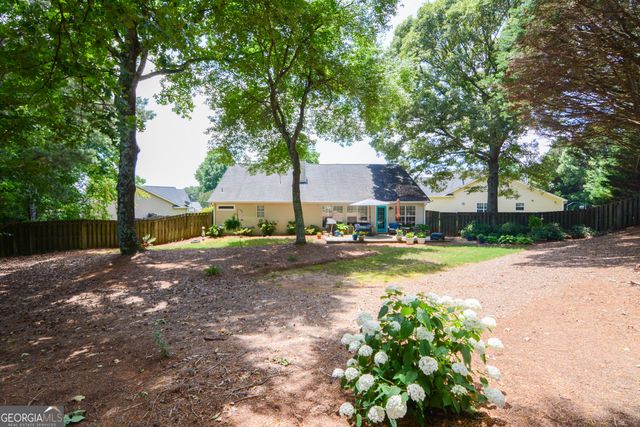 949 Nichols Landing Lane, Dacula, GA 30019