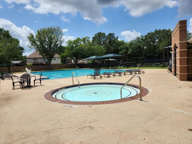 15242 Shapiro Springs Lane, Houston, TX 77095