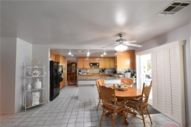 5736 Willowcreek Road, North Las Vegas, NV 89031