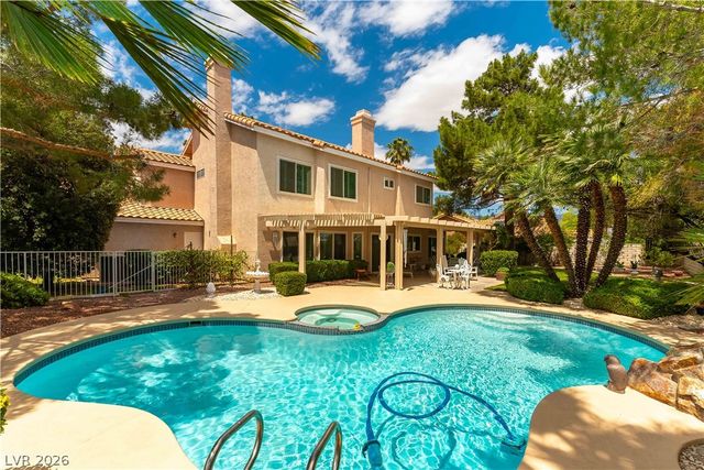 5736 Willowcreek Road, North Las Vegas, NV 89031