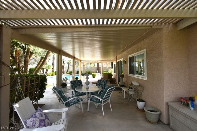 5736 Willowcreek Road, North Las Vegas, NV 89031