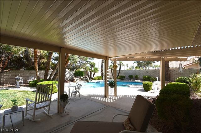 5736 Willowcreek Road, North Las Vegas, NV 89031
