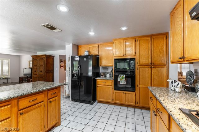 5736 Willowcreek Road, North Las Vegas, NV 89031