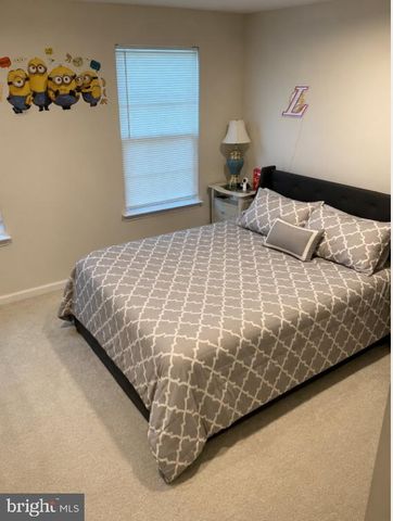 73 KINGSBERRY LN, Woodstown, NJ 08098