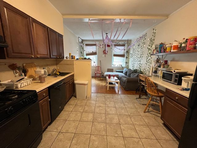 68 Egmont Street 4, Brookline, MA 02446