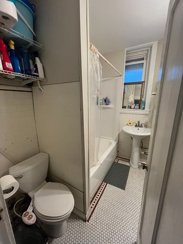 68 Egmont Street 4, Brookline, MA 02446