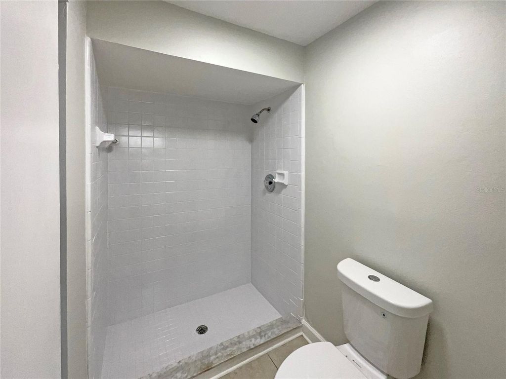 Image 12 of property listing at 2418 TURPIN DRIVE, Orlando, FL 32837