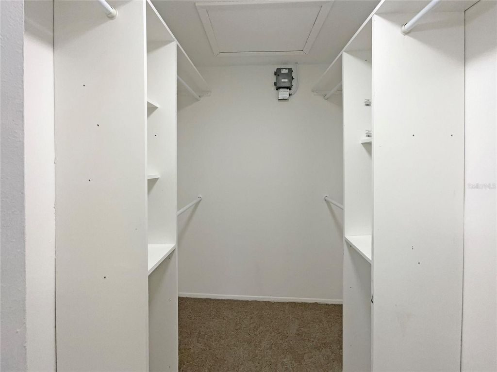 Image 13 of property listing at 2418 TURPIN DRIVE, Orlando, FL 32837