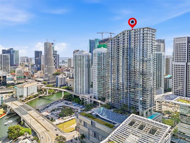 68 SE 6th St 1904, Miami, FL 33131