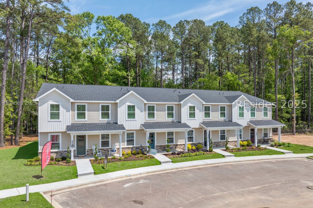 605 Royal Rd, Hardeeville, SC 29927