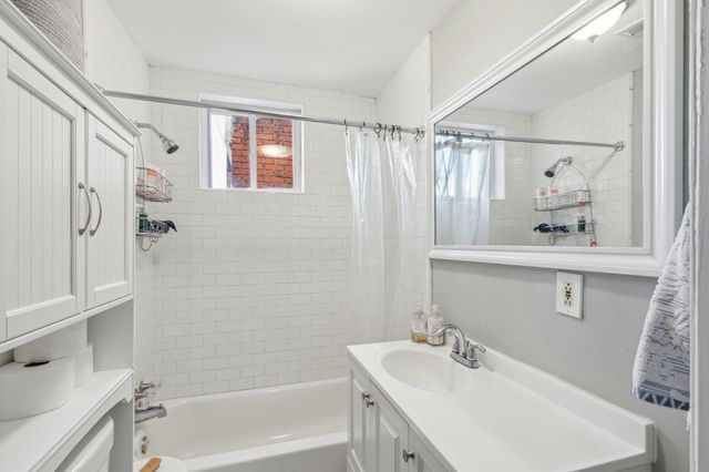 1711 S 6TH ST, Philadelphia, PA 19148
