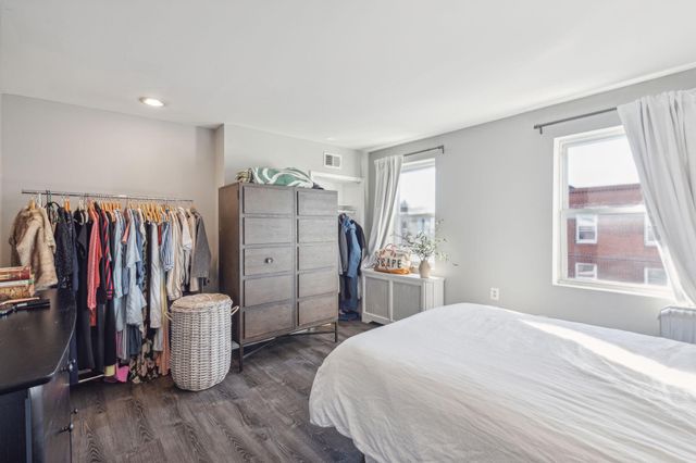 1711 S 6TH ST, Philadelphia, PA 19148