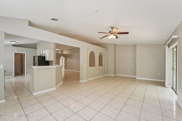 9135 SHINDLER CROSSING Drive, Jacksonville, FL 32222