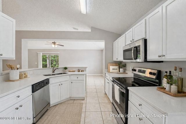 9135 SHINDLER CROSSING Drive, Jacksonville, FL 32222