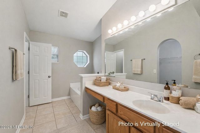 9135 SHINDLER CROSSING Drive, Jacksonville, FL 32222