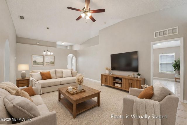 9135 SHINDLER CROSSING Drive, Jacksonville, FL 32222