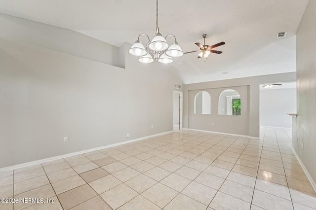 9135 SHINDLER CROSSING Drive, Jacksonville, FL 32222