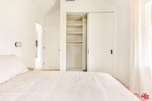 2057 W 28th Street, Los Angeles, CA 90018