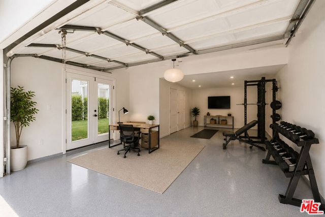 2057 W 28th Street, Los Angeles, CA 90018