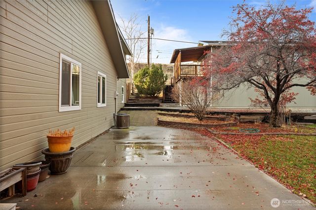 1411 D Street SW, Ephrata, WA 98823