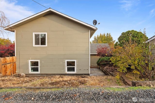 1411 D Street SW, Ephrata, WA 98823