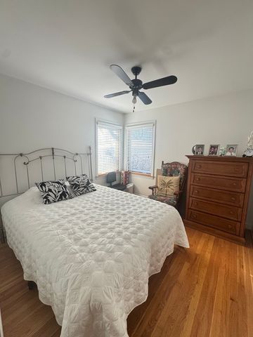 7742 Kolmar Avenue, Skokie, IL 60076