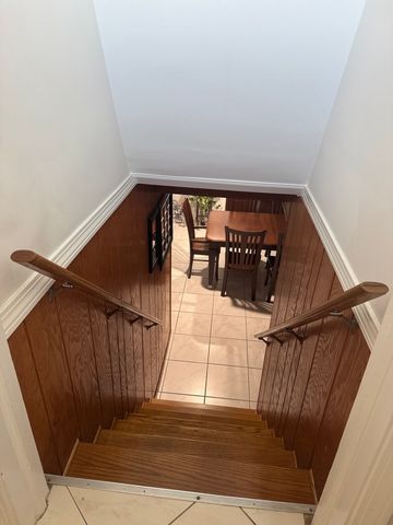 7742 Kolmar Avenue, Skokie, IL 60076