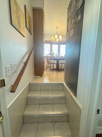 7742 Kolmar Avenue, Skokie, IL 60076