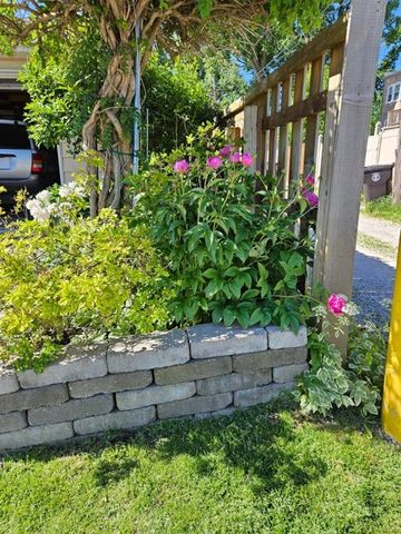 7742 Kolmar Avenue, Skokie, IL 60076