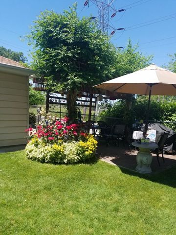 7742 Kolmar Avenue, Skokie, IL 60076