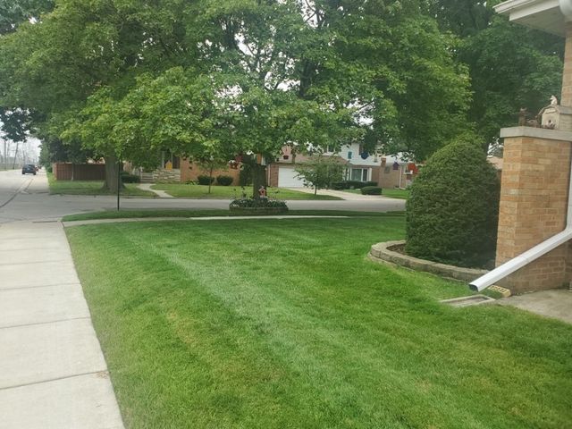 7742 Kolmar Avenue, Skokie, IL 60076