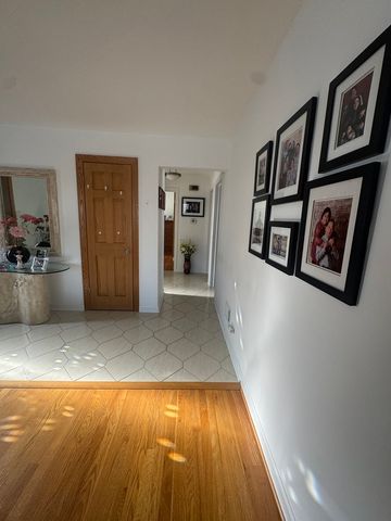 7742 Kolmar Avenue, Skokie, IL 60076