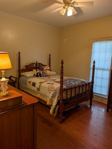 107 Berkley Ct, Tullahoma, TN 37388