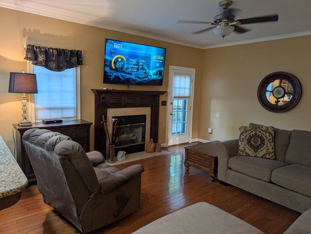 107 Berkley Ct, Tullahoma, TN 37388