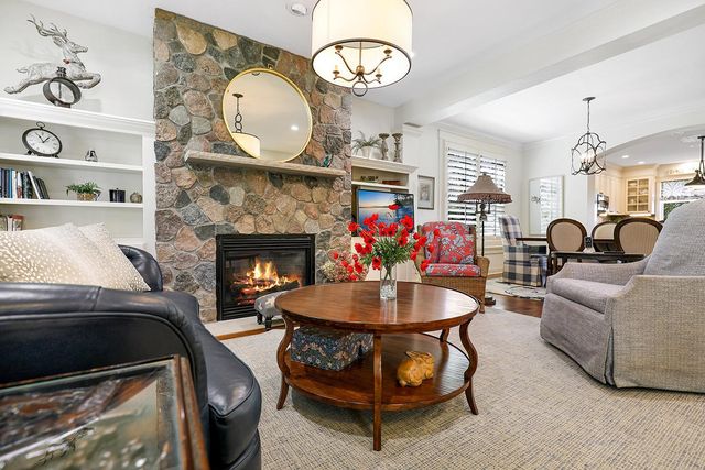 8128 Savanna Valley Way, Victoria, MN 55386