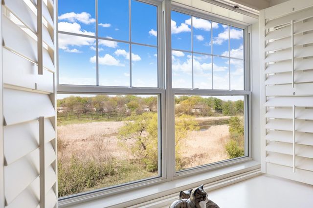 8128 Savanna Valley Way, Victoria, MN 55386