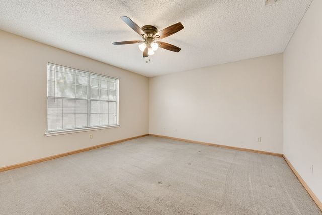 4902 Thorncliffe Drive, Arlington, TX 76016