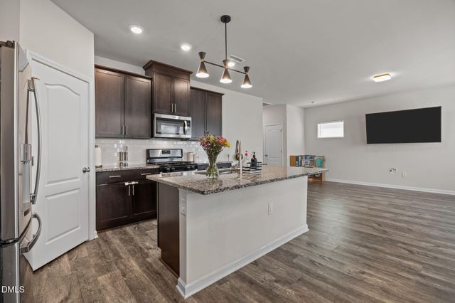 105 Wilbur Lake Drive, Fuquay Varina, NC 27526