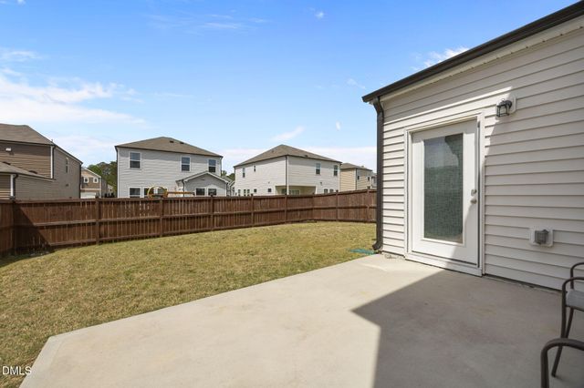 105 Wilbur Lake Drive, Fuquay Varina, NC 27526