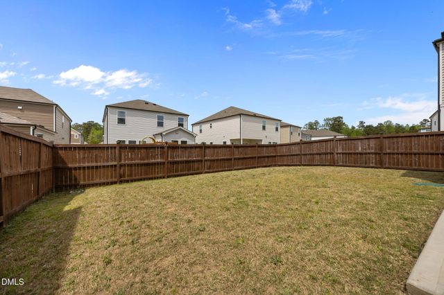 105 Wilbur Lake Drive, Fuquay Varina, NC 27526