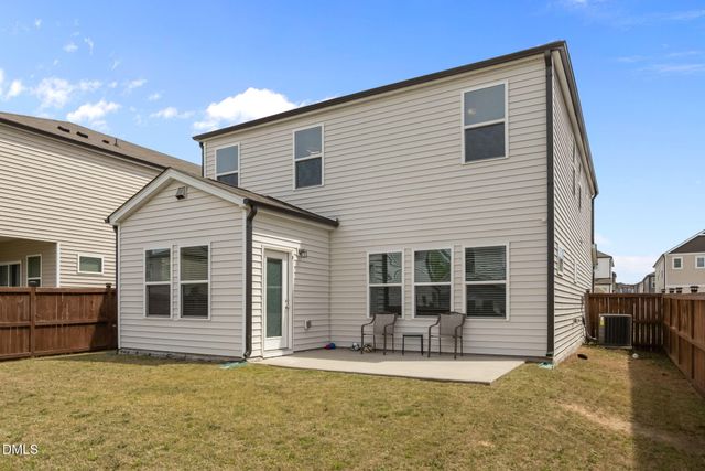 105 Wilbur Lake Drive, Fuquay Varina, NC 27526