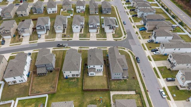 105 Wilbur Lake Drive, Fuquay Varina, NC 27526